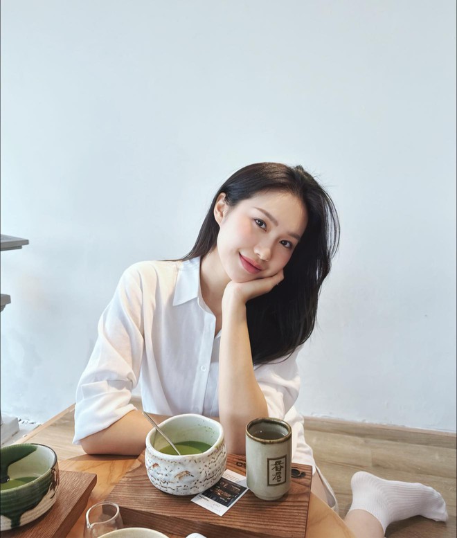 Doãn Hải My khoe chân dài, visual Doãn Hải My khoe chân dài, visual