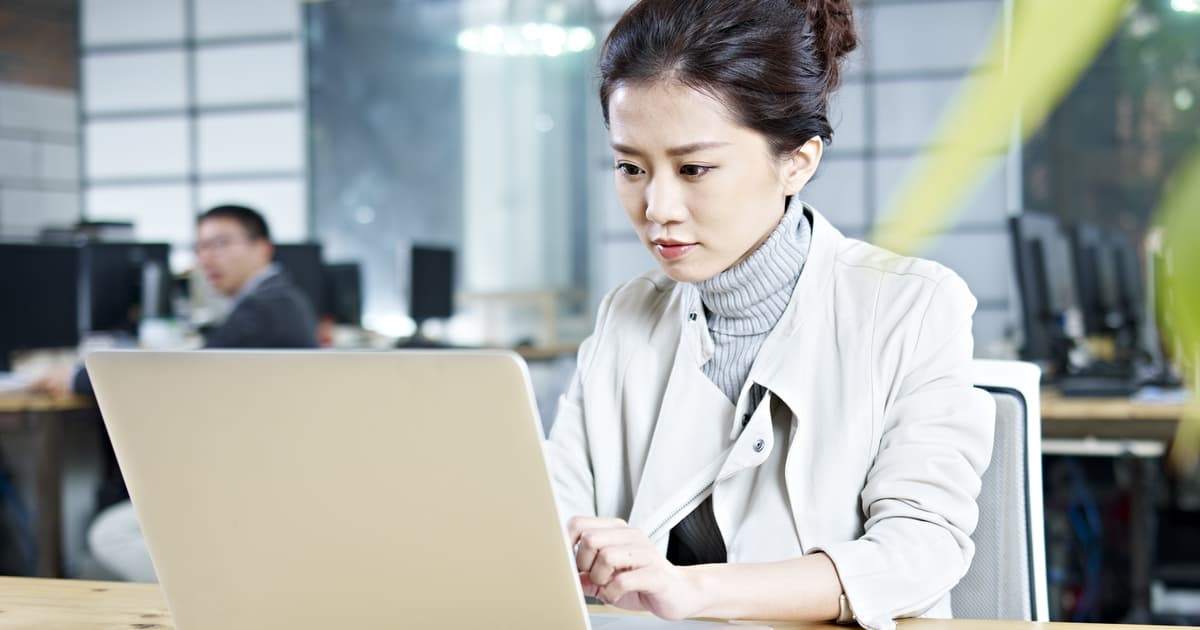 Đến tuổi trung niên mới bắt đầu lo tiền: Vì sao chúng ta thường 