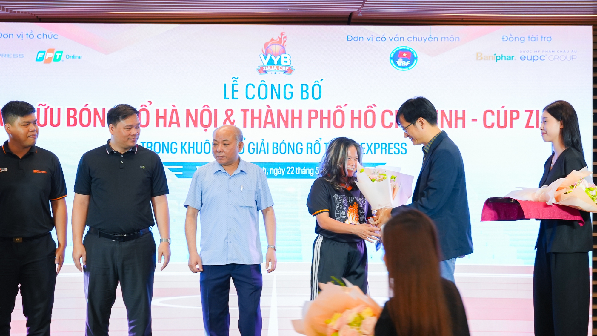 Giải giao hữu bóng rổ Hà Nội và TP.HCM: Sân chơi mới cho tài năng trẻ- Ảnh 3.