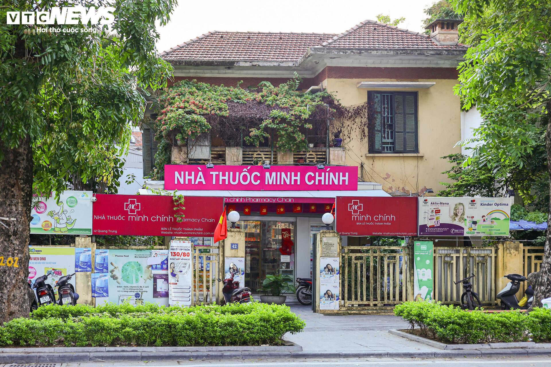 Vẻ đẹp trầm mặc của những biệt thự cổ giữa lòng Hà Nội- Ảnh 18.
