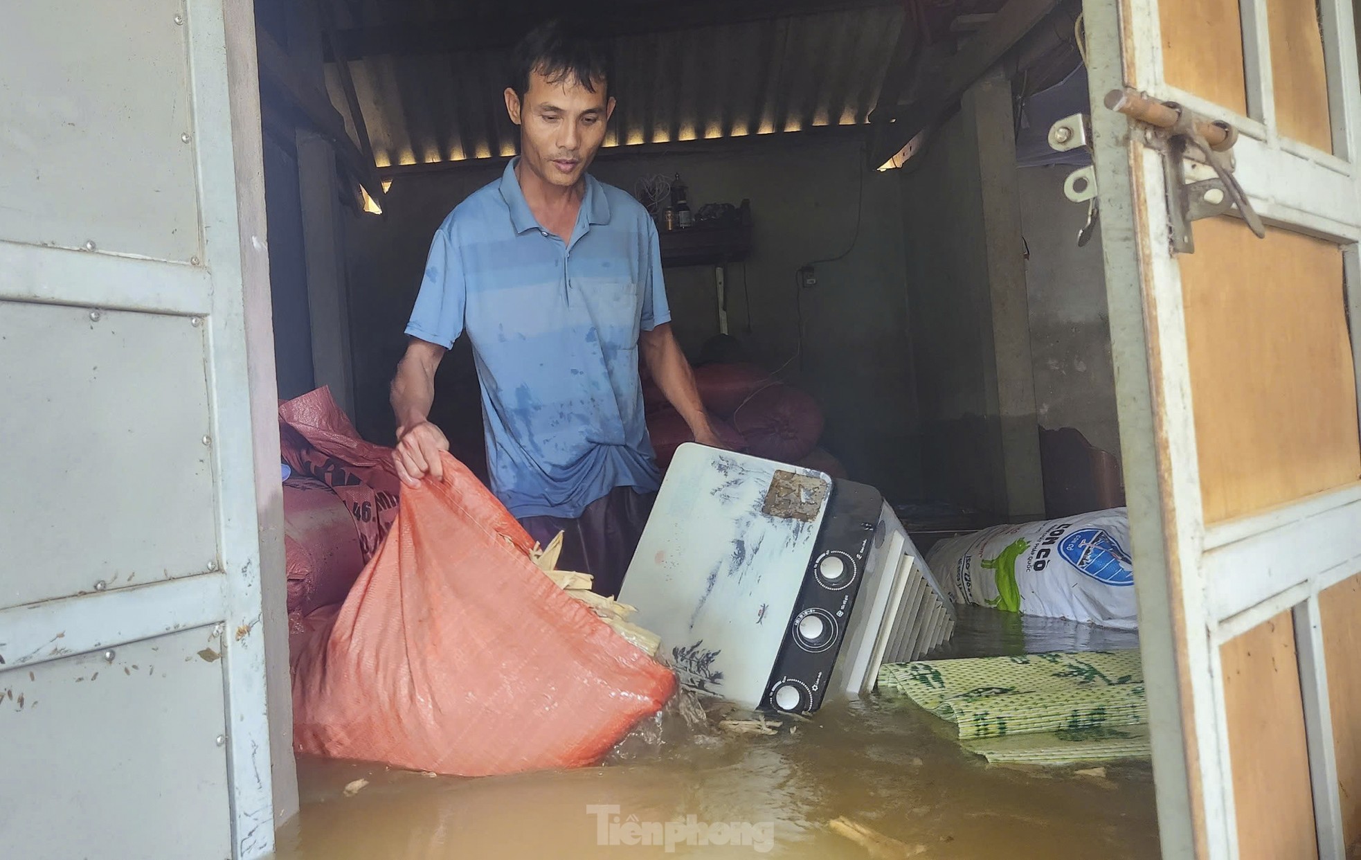 Toàn cảnh trận lũ bất thường ở Hà Tĩnh- Ảnh 10.