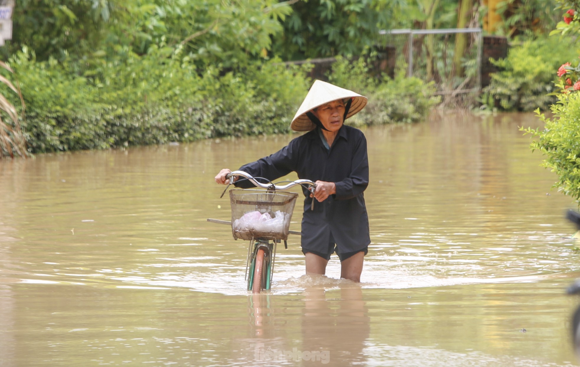 Toàn cảnh trận lũ bất thường ở Hà Tĩnh- Ảnh 20.