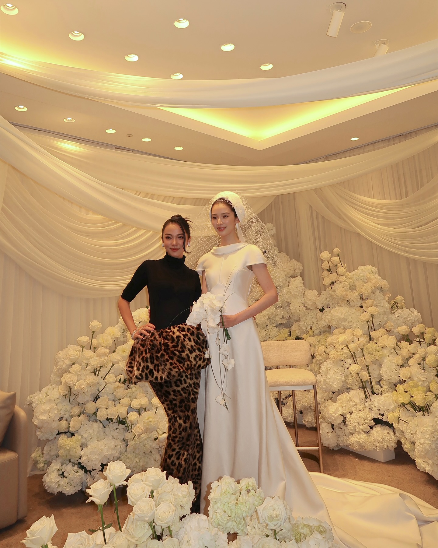 Tiệc cưới của Irene phủ kín MXH: Đại hội của dàn fashionista đình đám, bất ngờ nhất là mối quan hệ với Jessica- Ảnh 13.