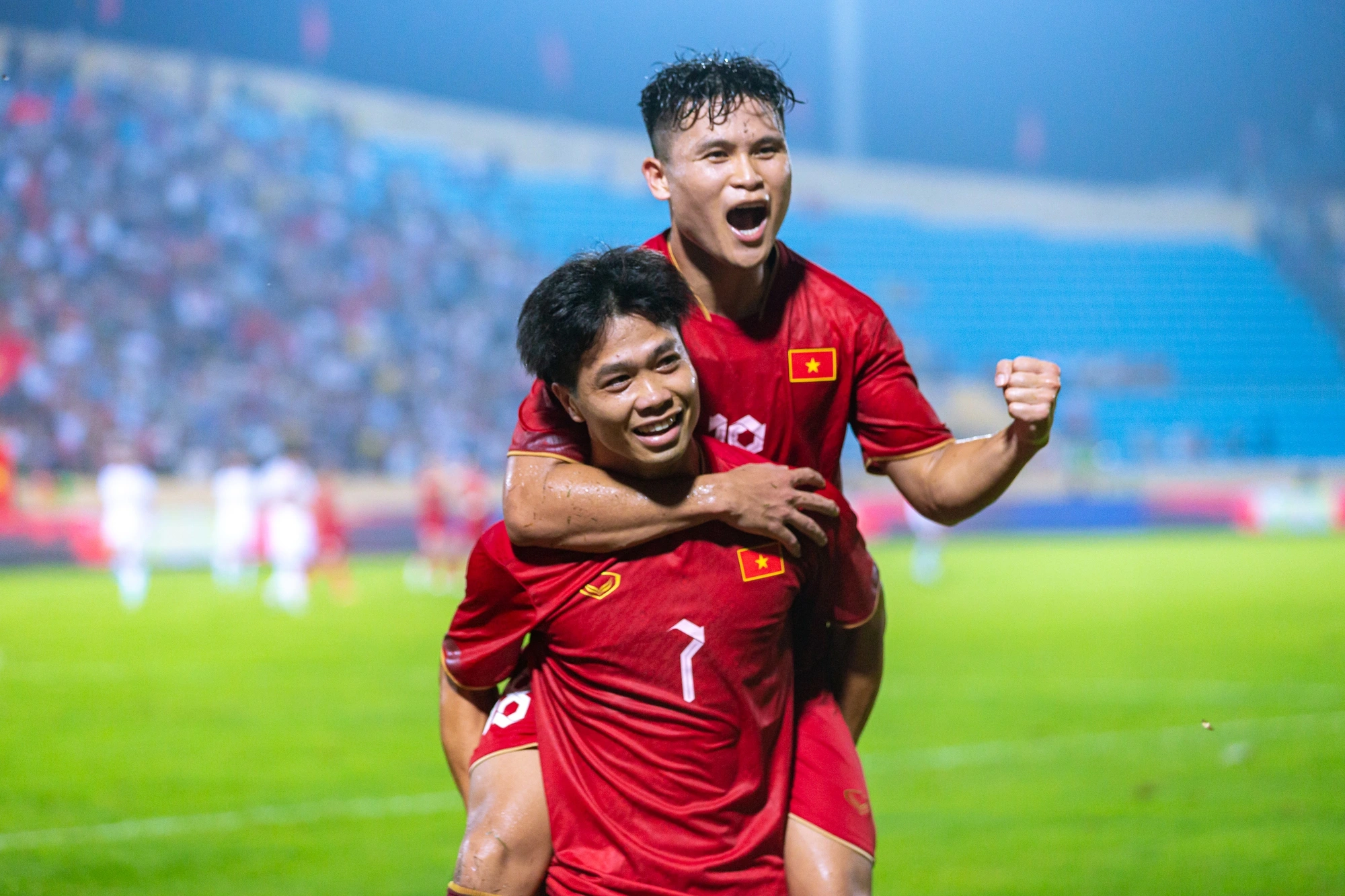 Ra quyết định bất ngờ, HLV Kim Sang-sik có "mũi dao trong tay áo", chờ kết liễu ĐT Malaysia?- Ảnh 1.