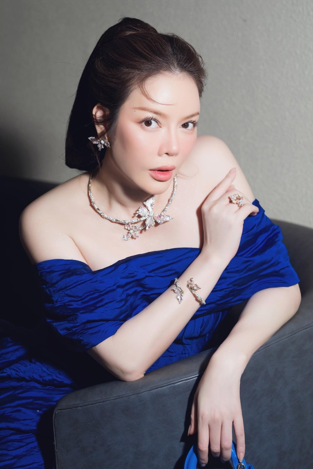 Showbiz Việt có nữ đại gia kim cương: Đựng đầy 5 két sắt, bị bệnh liền lấy viên hơn 500 tỷ đồng làm 1 việc khó ngờ!- Ảnh 3.