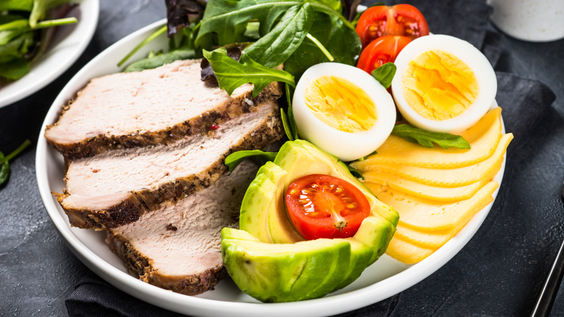 Nhiều bạn trẻ gặp biến chứng nghiêm trọng vì ăn kiêng Keto sai cách!- Ảnh 1.