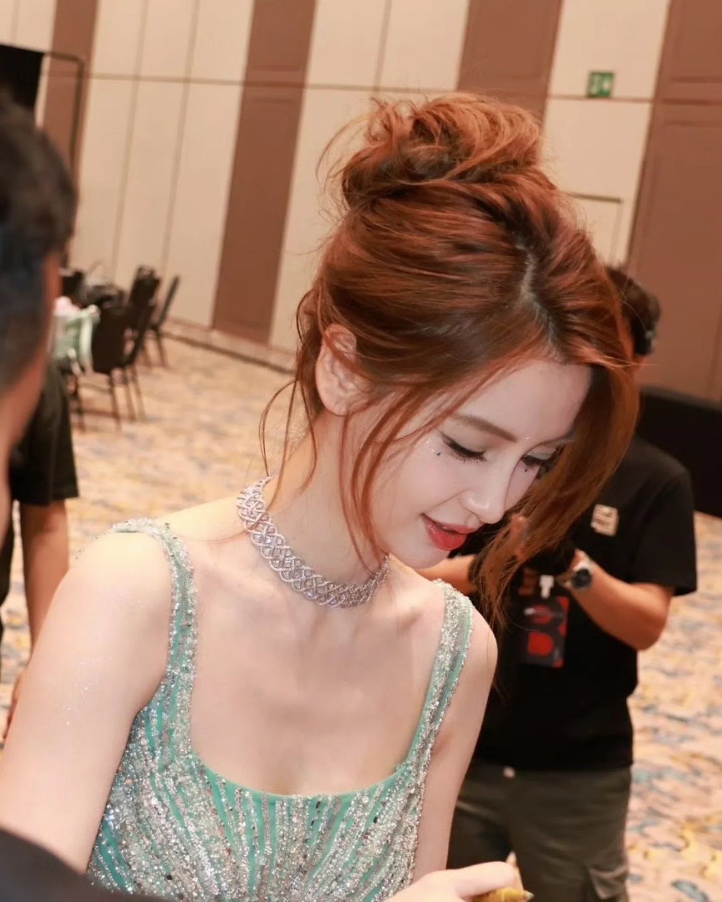 Trăm ống kính cam thường cũng không dìm nổi Angelababy, nhưng vẫn có một điểm bị giật mình- Ảnh 7.