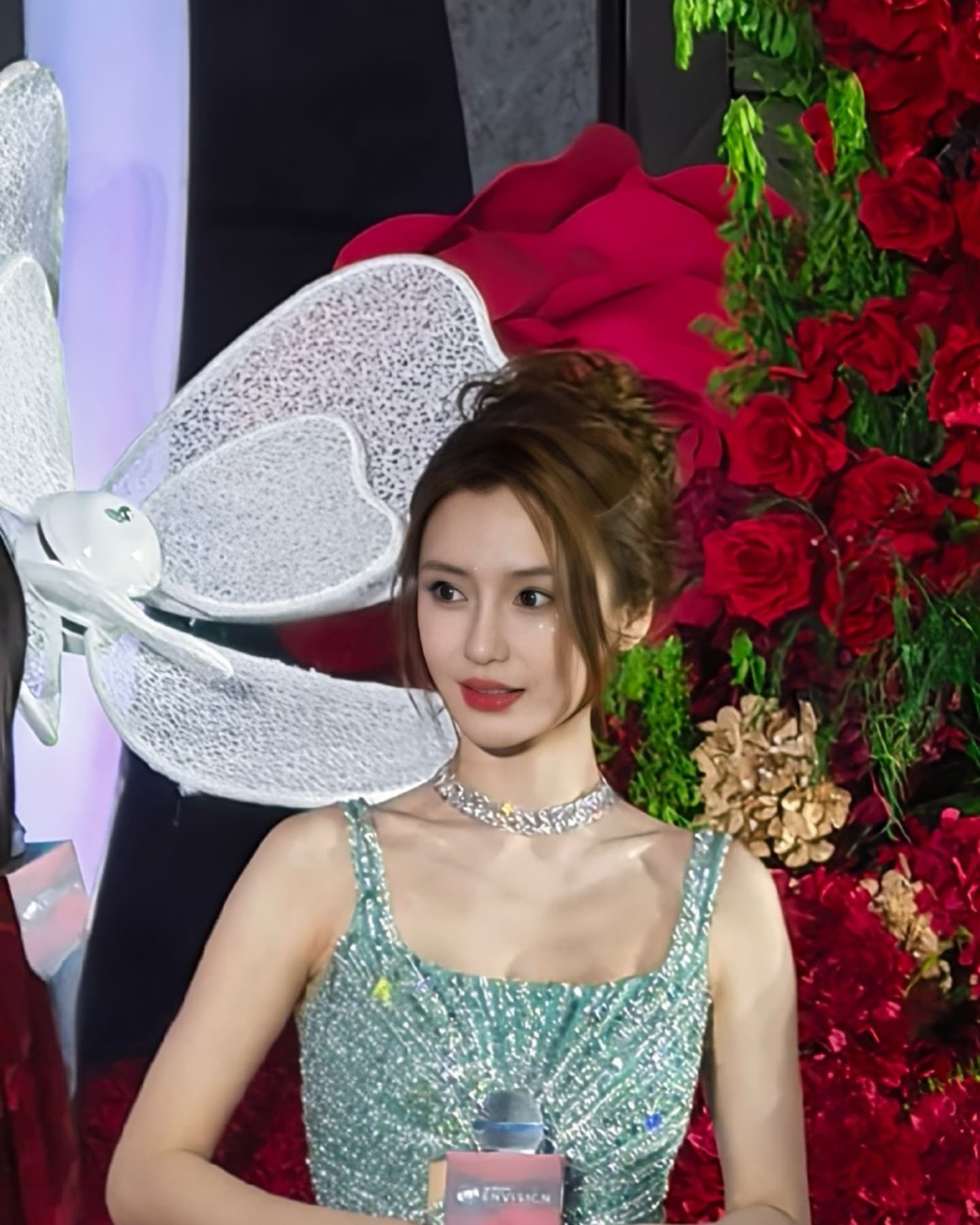 Trăm ống kính cam thường cũng không dìm nổi Angelababy, nhưng vẫn có một điểm bị giật mình- Ảnh 5.