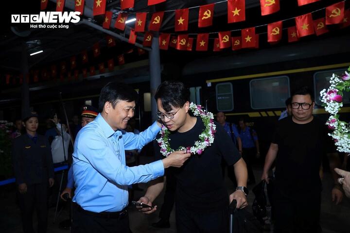 Cận cảnh tàu khách liên vận Việt Nam - Trung Quốc hoạt động trở lại sau 5 năm- Ảnh 4.