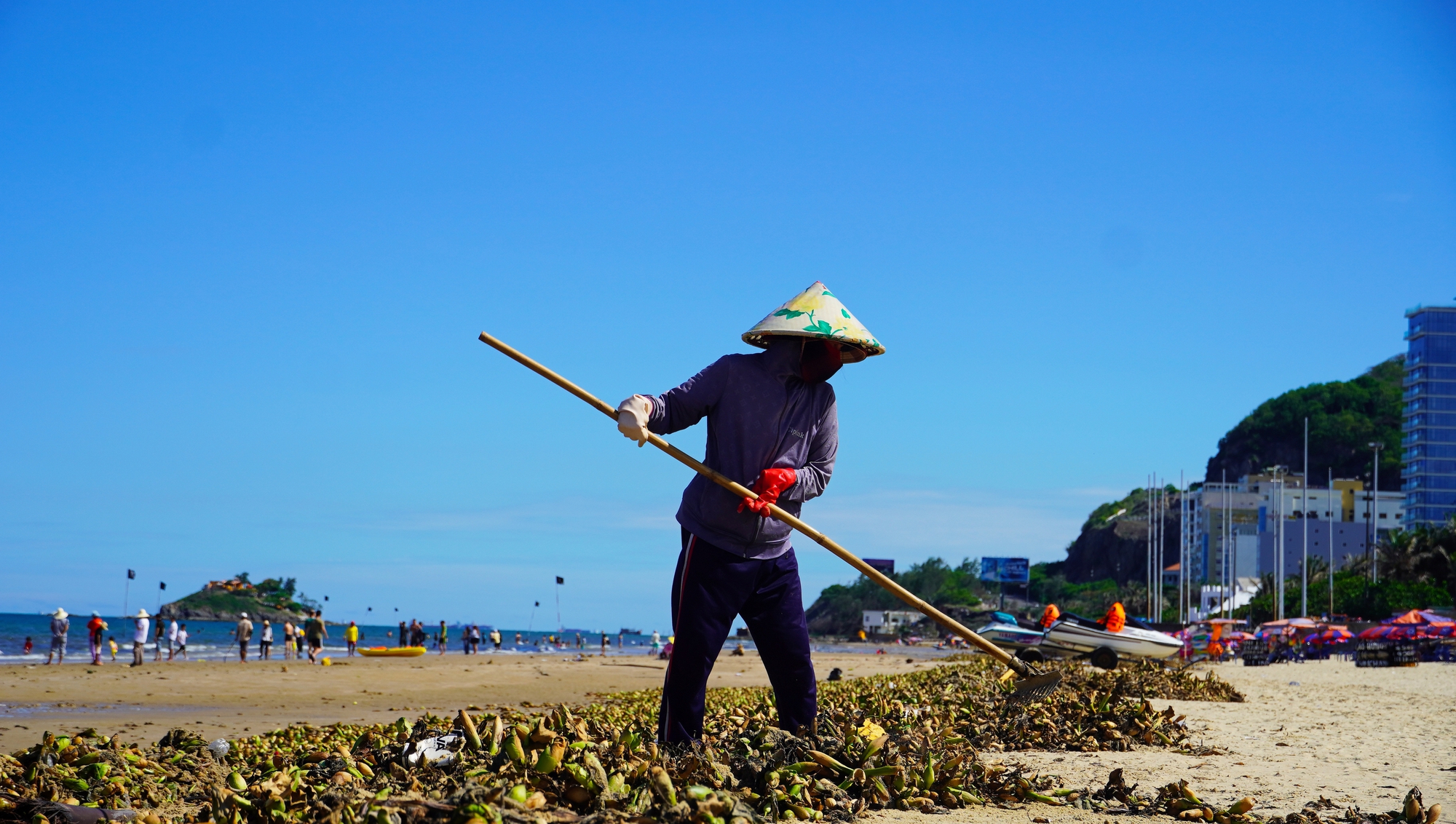 Bất ngờ với hình ảnh "chưa bao giờ thấy" ở biển Bãi Sau, TP Vũng Tàu- Ảnh 10.