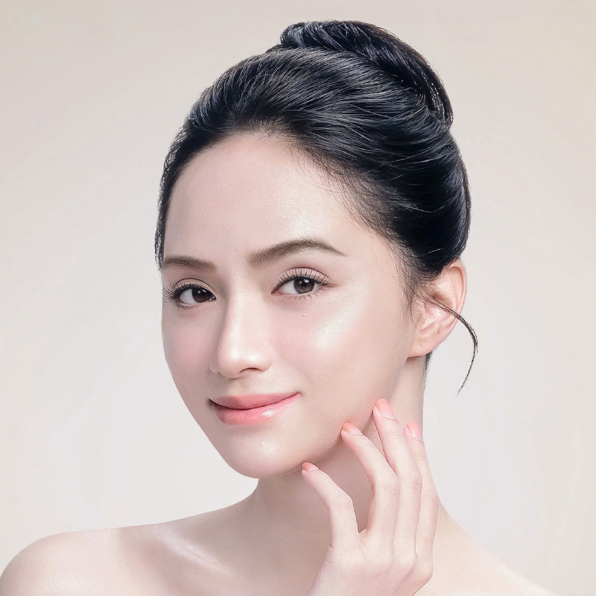 Hoa hậu Hương Giang da trắng, căng mọng collagen nhờ 1 kiểu bôi kem chống nắng, bảo sao thường xuyên ở ngoài trời cũng không hề "xi nhê"- Ảnh 9.