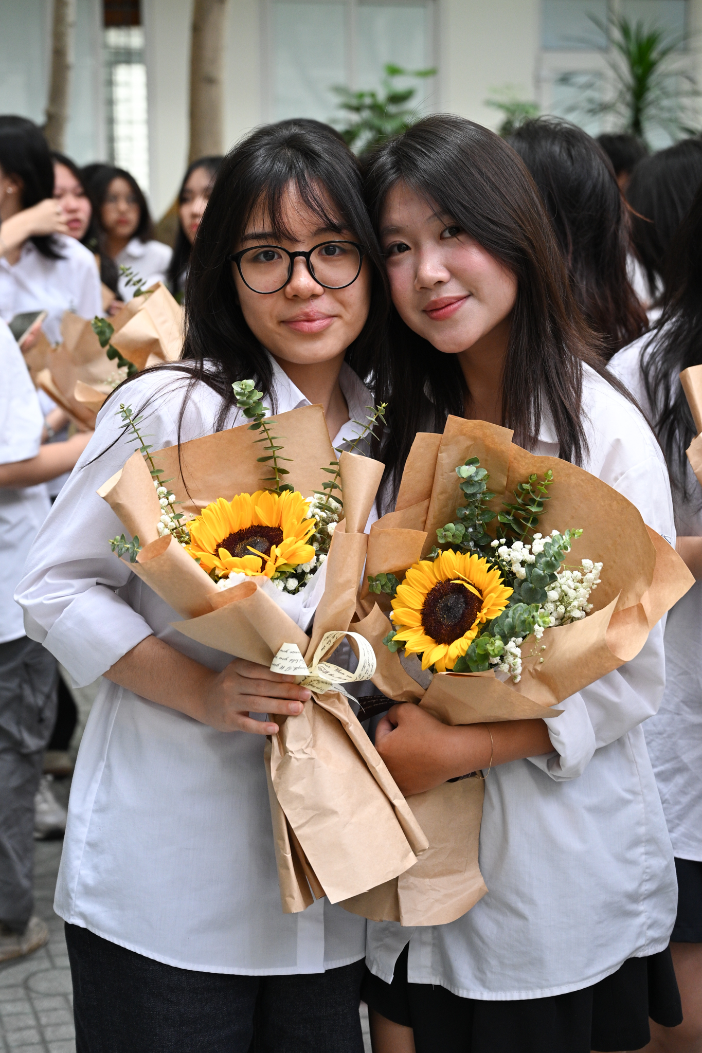 Chuyên Ngữ bế giảng trong một sáng cuối tháng 5 se lạnh: Vừa vui, vừa buồn, vừa nhớ- Ảnh 8.