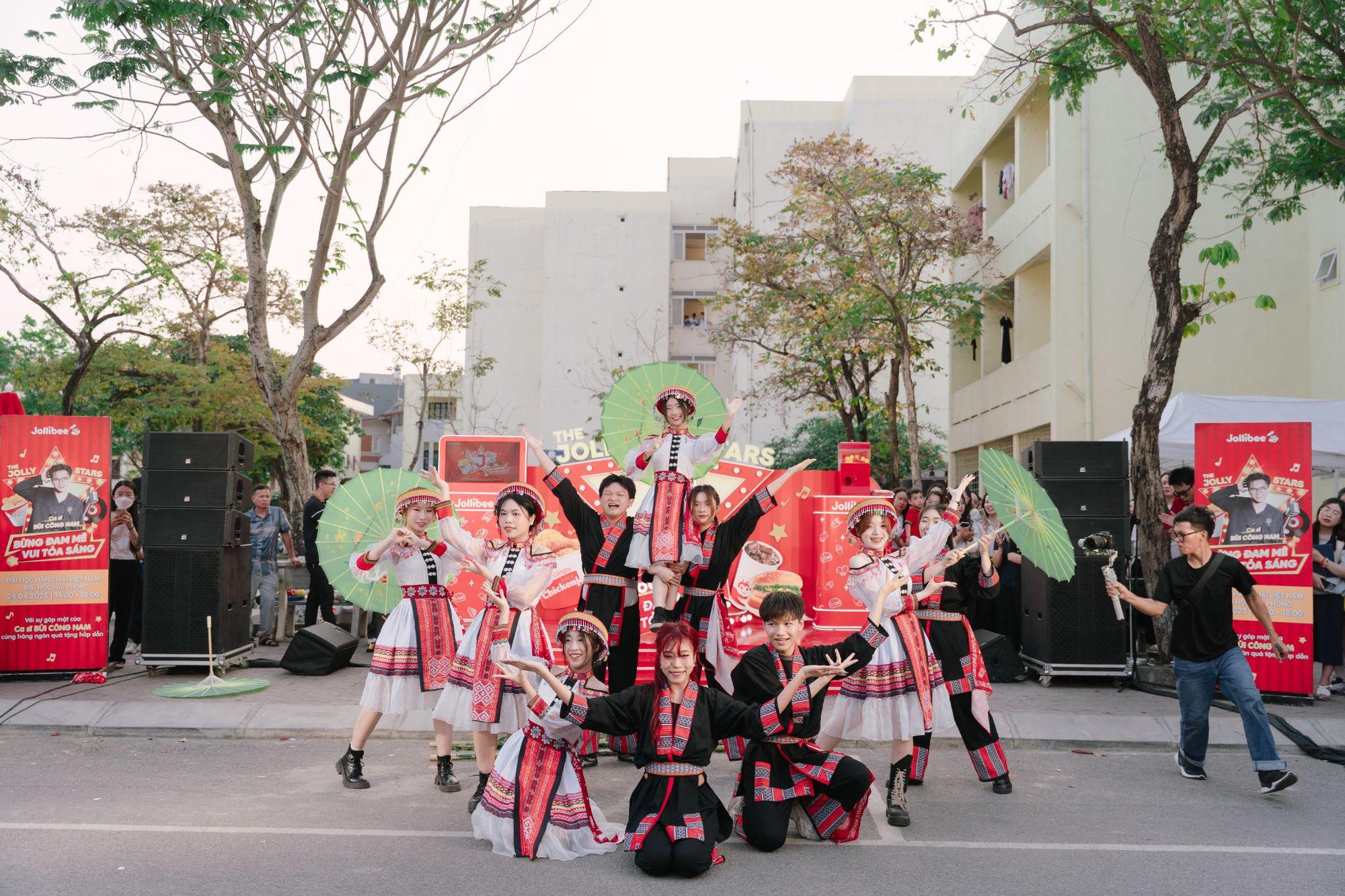 The Jolly Stars của Jollibee Việt Nam tạo sân chơi tài năng cho hàng trăm sinh viên- Ảnh 3.