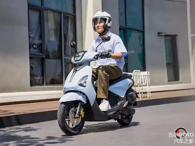 Xe ga 125cc ăn 1,8L/100km ra mắt: trang bị ABS như Honda SH, giá chỉ từ 32 triệu đồng hứa hẹn soán ngôi Vision- Ảnh 1. Xe ga 125cc ăn 1,8L/100km ra mắt: trang bị ABS như Honda SH, giá chỉ từ 32 triệu đồng hứa hẹn soán ngôi Vision- Ảnh 1.
