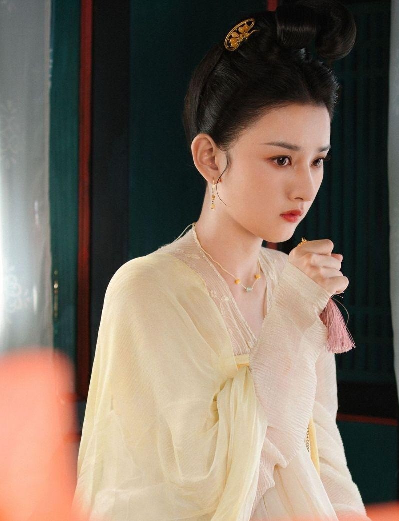 Tống Tổ Nhi trở lại khiến trật tự tiểu hoa đán đảo lộn- Ảnh 17.