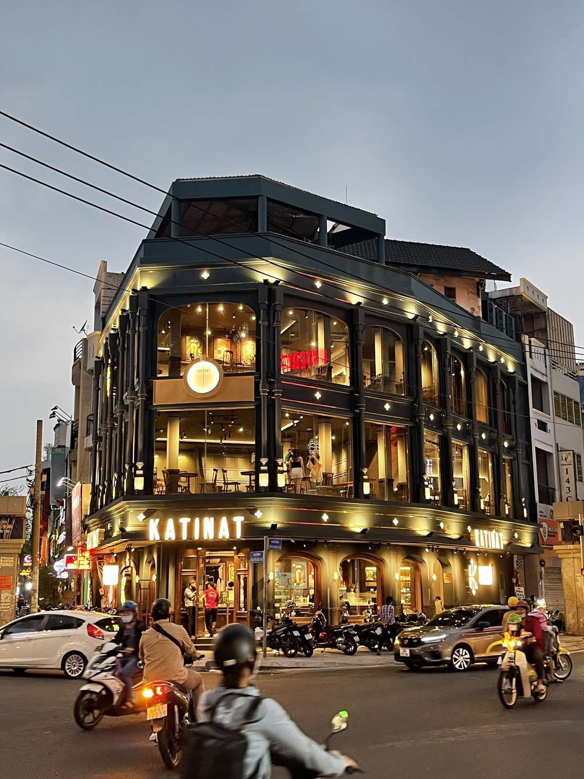 Cuộc đua chiều lòng các “thượng đế” mê trà sữa: Anh em cùng nhà Phê La, Katinat thắng lớn với doanh thu trăm tỷ đồng, một tân binh cho thấy tiềm năng “đáng gờm”- Ảnh 3.