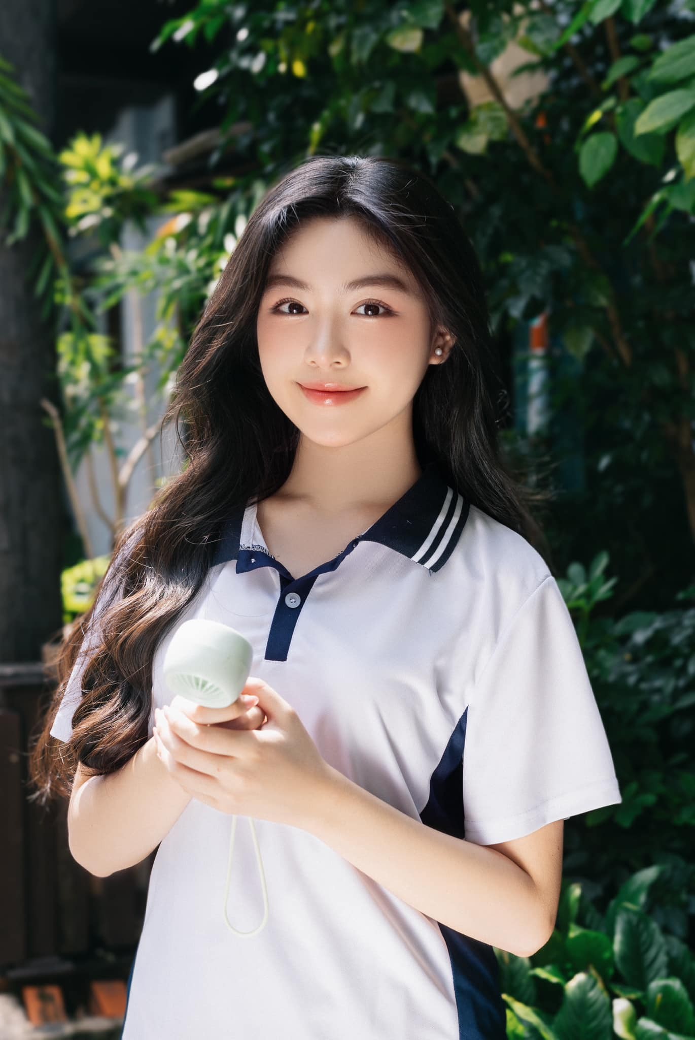 Con gái Quyền Linh phản biện 