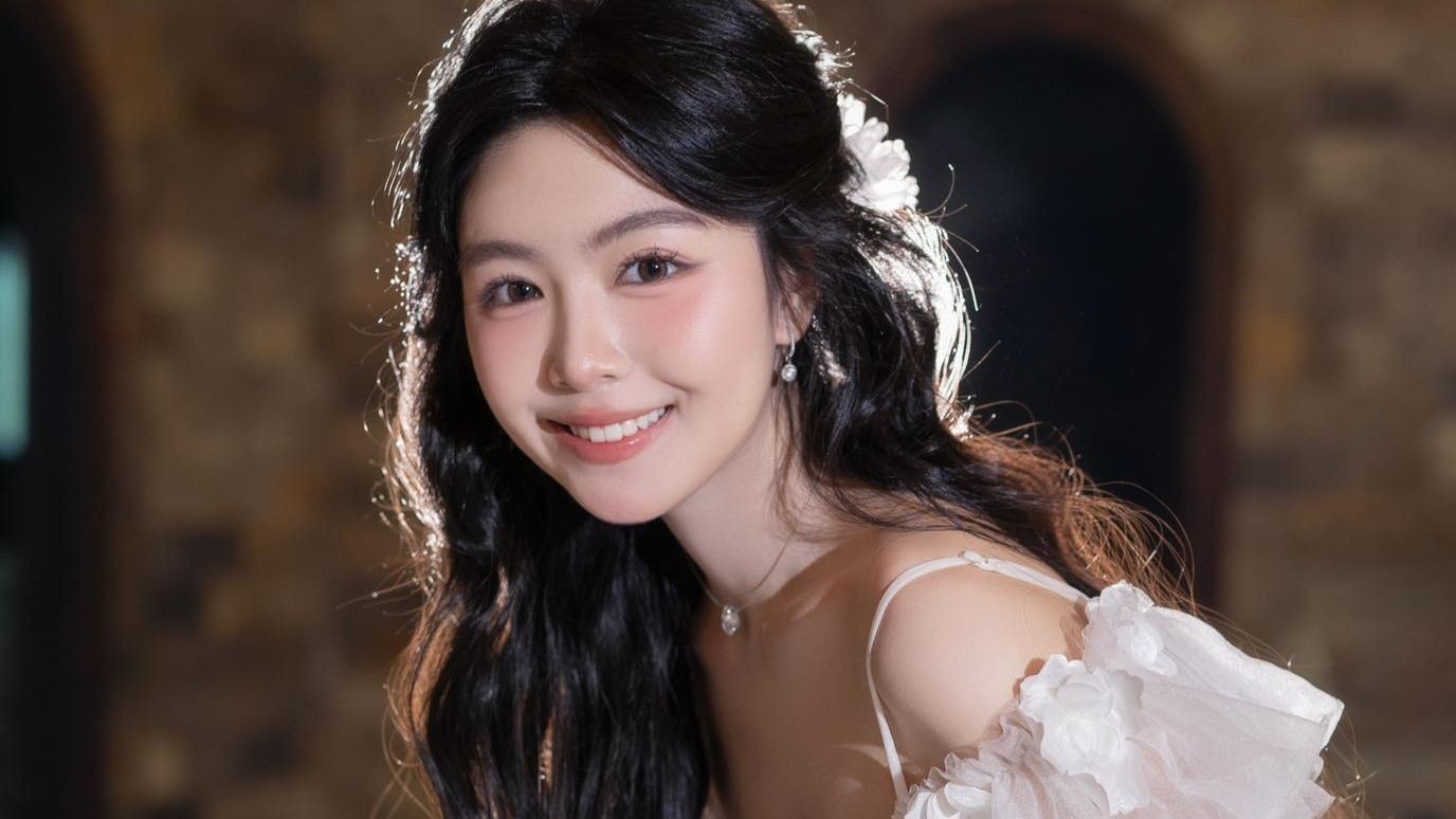 Con gái Quyền Linh phản biện Con gái Quyền Linh phản biện