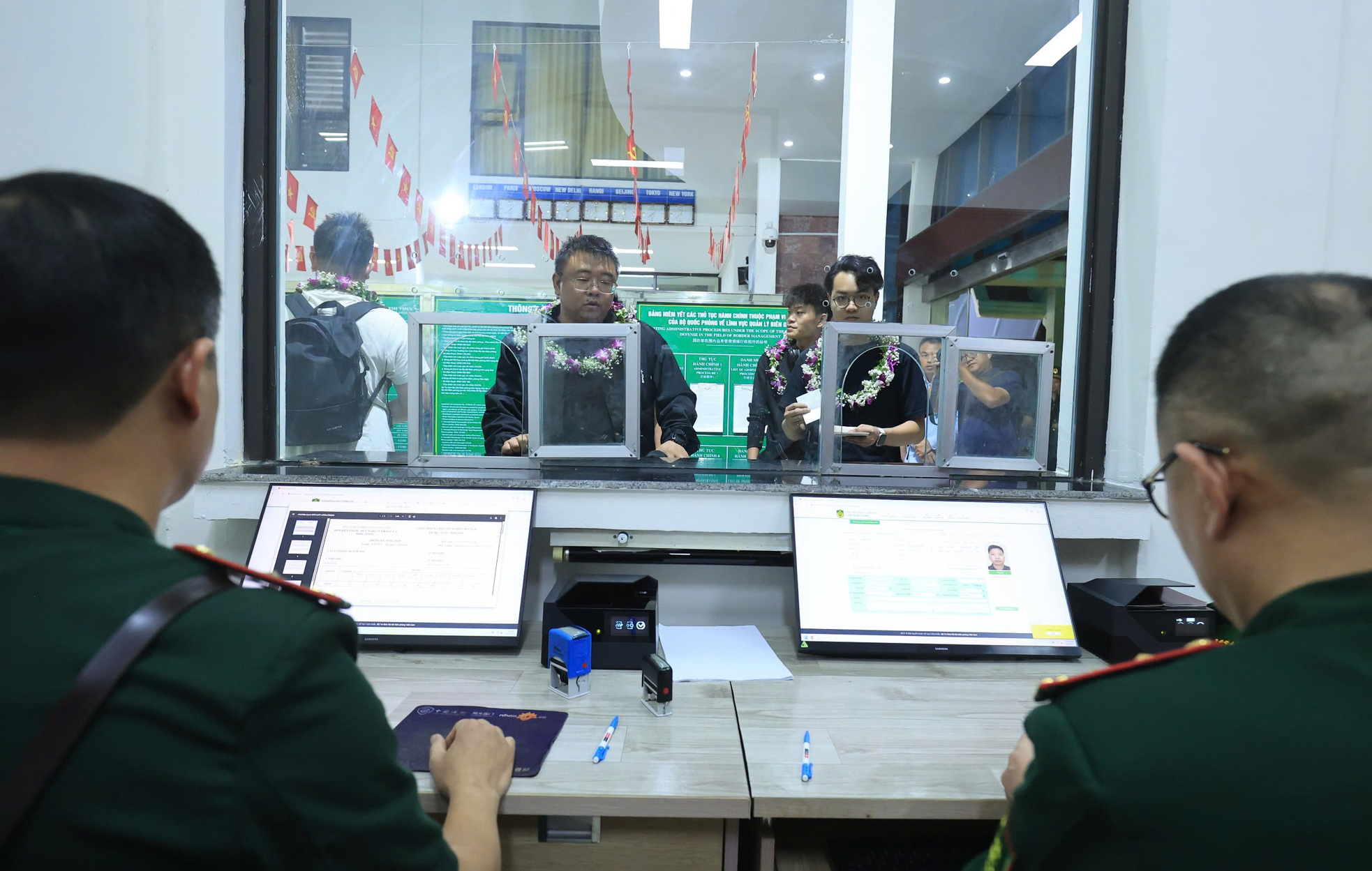 Chuyến tàu liên vận Việt - Trung đầu tiên sau 5 năm tạm dừng- Ảnh 4.