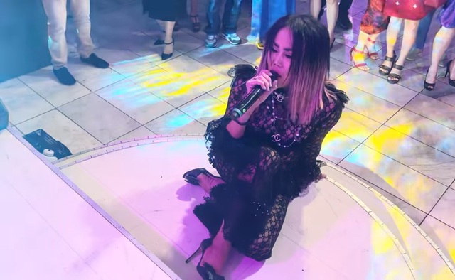 Lynda Trang Đài lần đầu làm một việc sau lùm xùm ở Mỹ, gãy cả guốc- Ảnh 1. Lynda Trang Đài lần đầu làm một việc sau lùm xùm ở Mỹ, gãy cả guốc- Ảnh 1.