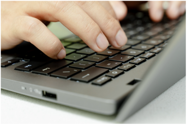 Freelancer “tự do - tự lo” và nỗi khổ phải “mang cả cái văn phòng” đi khắp nơi- Ảnh 4. Freelancer “tự do - tự lo” và nỗi khổ phải “mang cả cái văn phòng” đi khắp nơi- Ảnh 4.