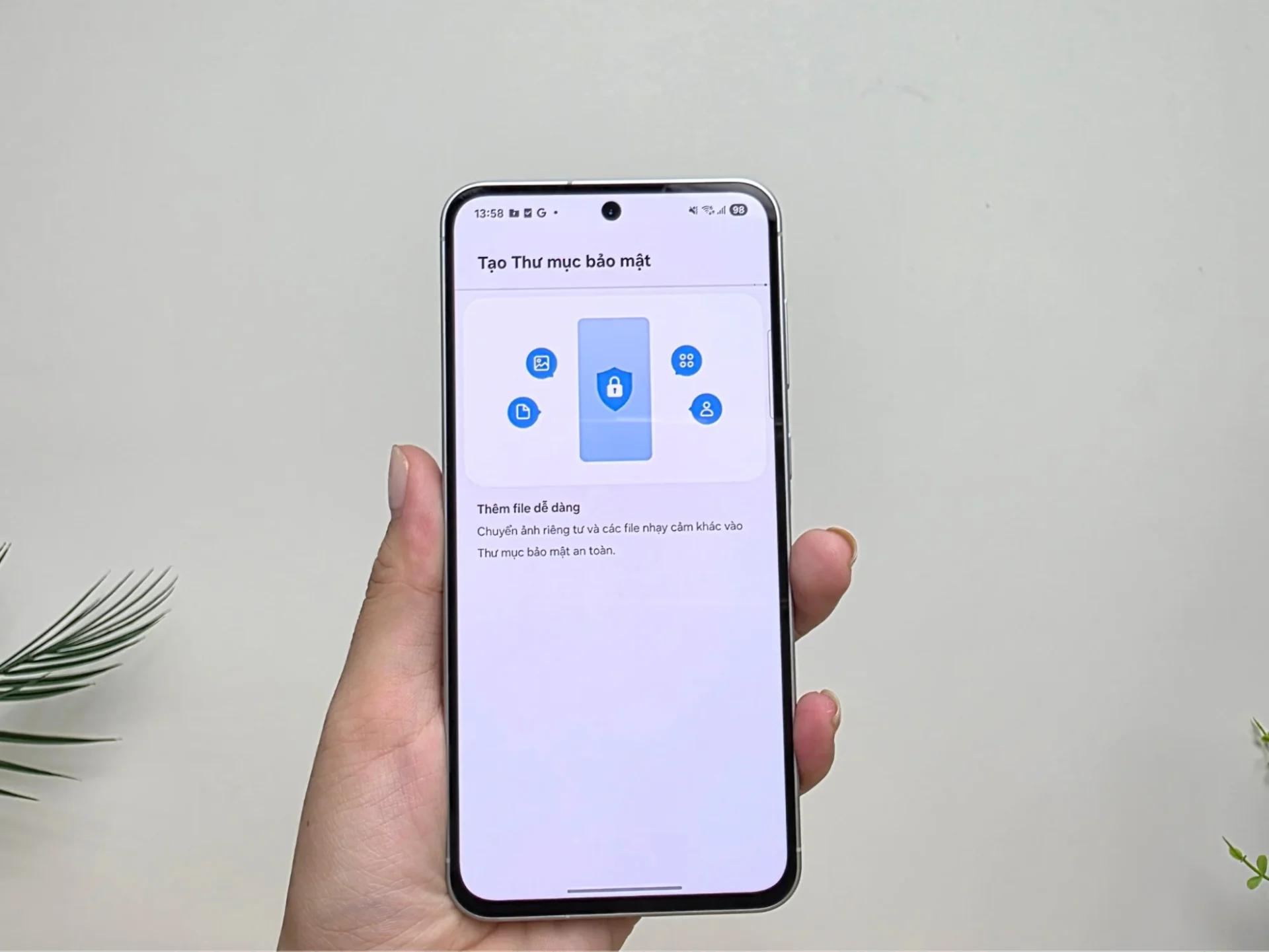 Galaxy A series – “Văn phòng di động” bảo mật tối ưu, giúp Gen Z tự tin làm chủ dữ liệu công sở- Ảnh 4. Galaxy A series – “Văn phòng di động” bảo mật tối ưu, giúp Gen Z tự tin làm chủ dữ liệu công sở- Ảnh 4.