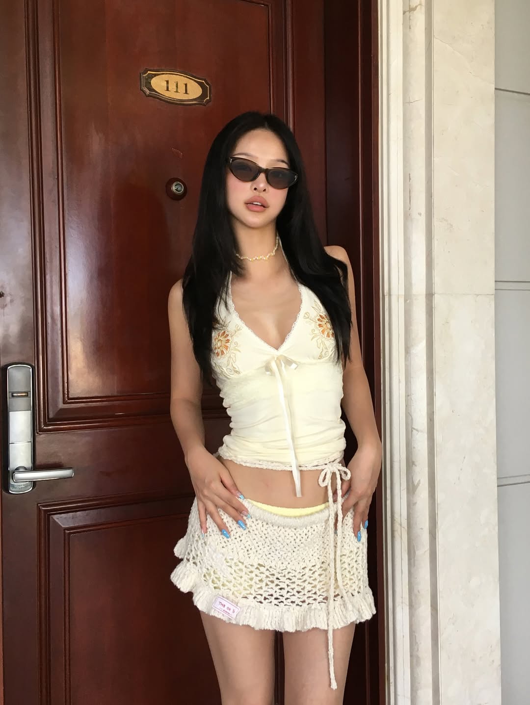 Tủ đồ hè của gái xinh có 1 triệu follow Instagram: Đơn giản mà đẹp điên, ngắm xong chẳng thiết sắm đồ cầu kỳ!- Ảnh 8.