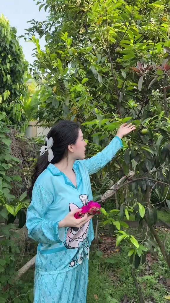 Những điều lạ chưa có lời giải về 2 biệt phủ của Ngân Collagen Cần Thơ- Ảnh 5.