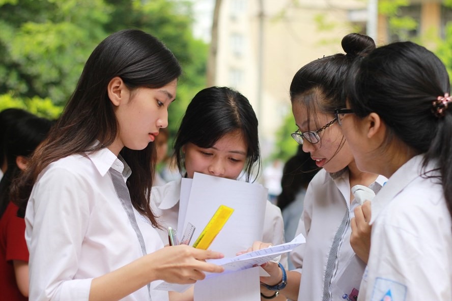 Những điều chỉnh mới đáng chú ý trong kỳ thi tốt nghiệp THPT 2025: Phụ huynh nào cũng cần biết!- Ảnh 1.