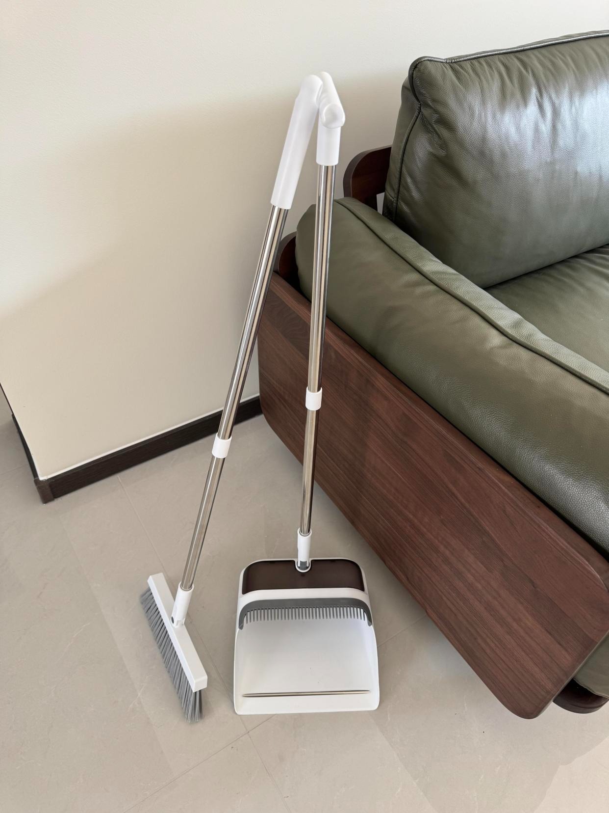 5 lỗi phong thủy trong phòng khách khiến tài lộc trôi sạch, 