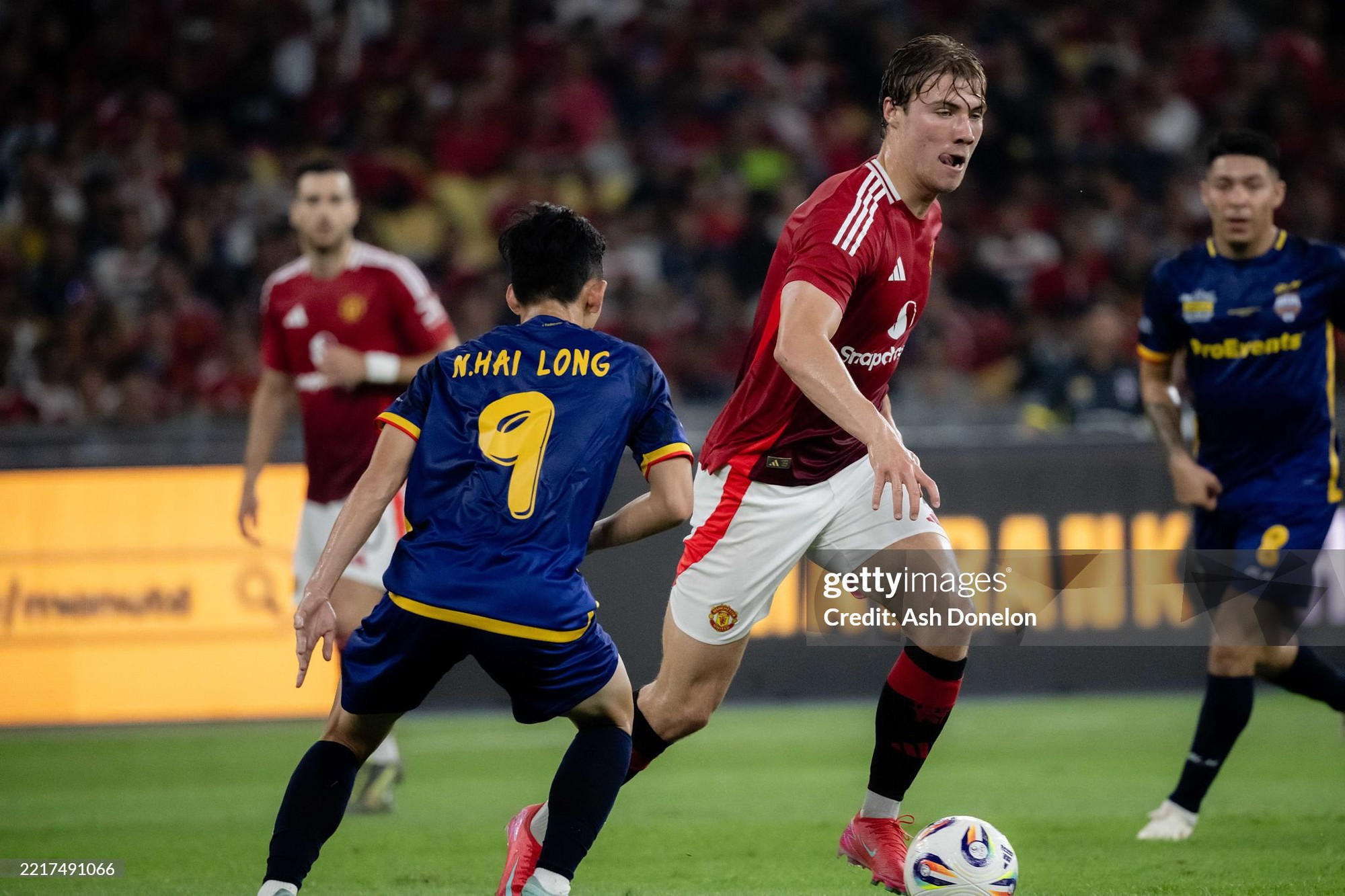 HẾT GIỜ: Man Utd thi đấu thiếu chuyên nghiệp, "ngã ngựa" đau đớn trước Các ngôi sao Đông Nam Á- Ảnh 2.