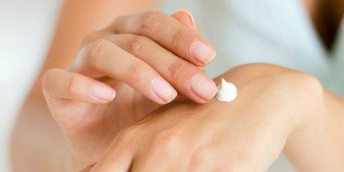 Muốn da căng bóng, săn chắc? Bỏ túi ngay 14 tuyệt chiêu giữ collagen tự nhiên!- Ảnh 1.