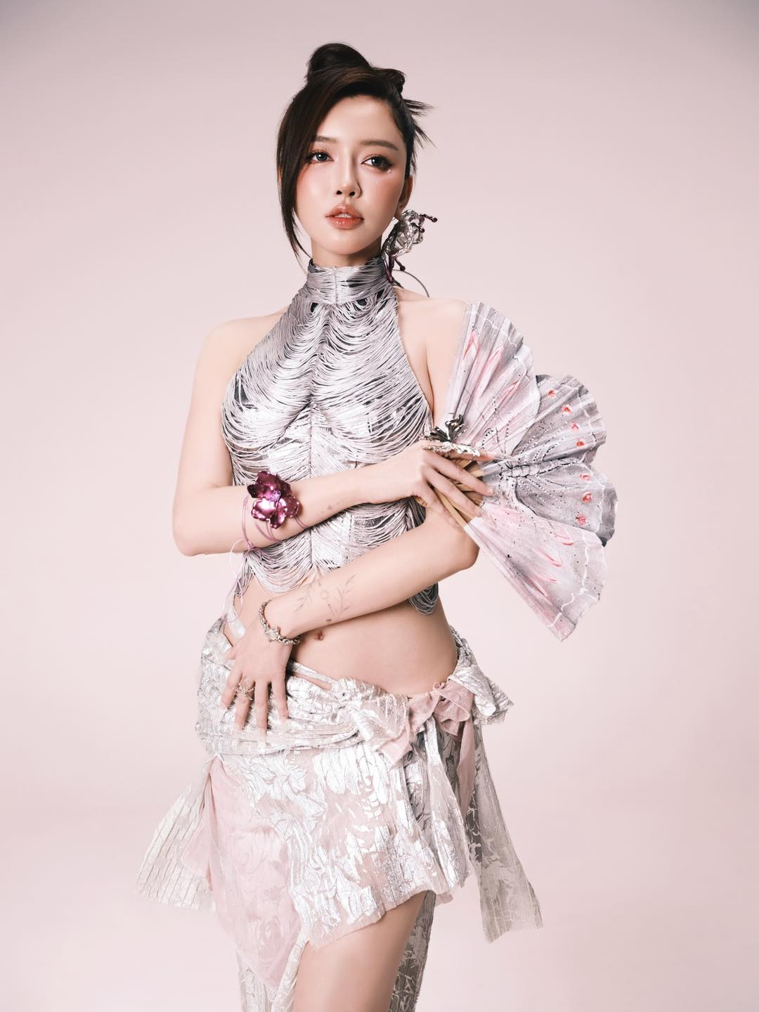 Bích Phương gây sốt với dáng môi giọt nước: Nhìn thôi đã thấy xinh hơn cả "tình đầu quốc dân"- Ảnh 5.
