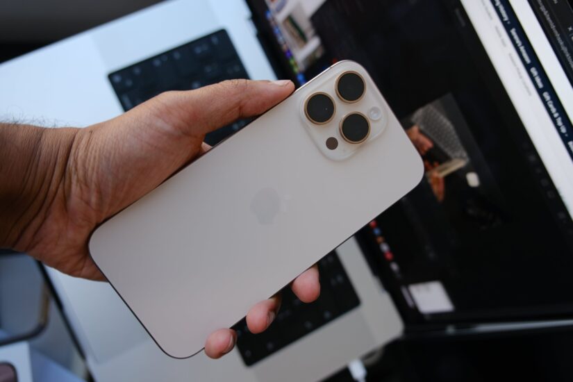 iPhone hạ giá chưa từng có, Apple bất ngờ tái chiếm ngôi vương tại Trung Quốc- Ảnh 1.