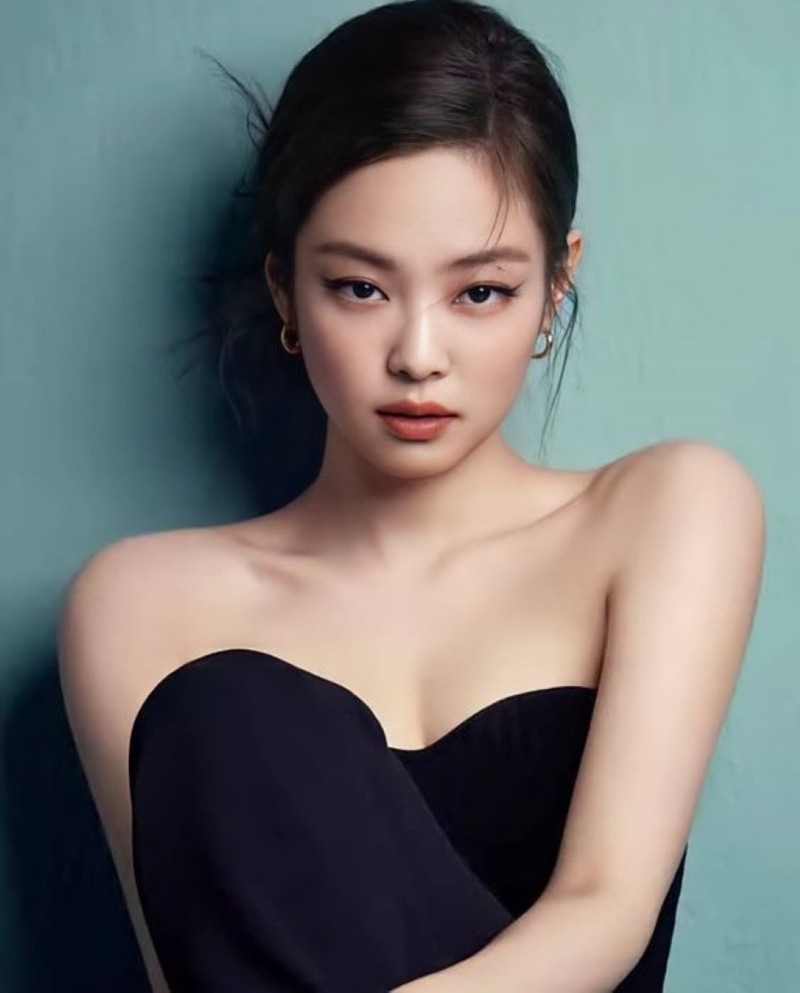 Sốc: IU bị tố 