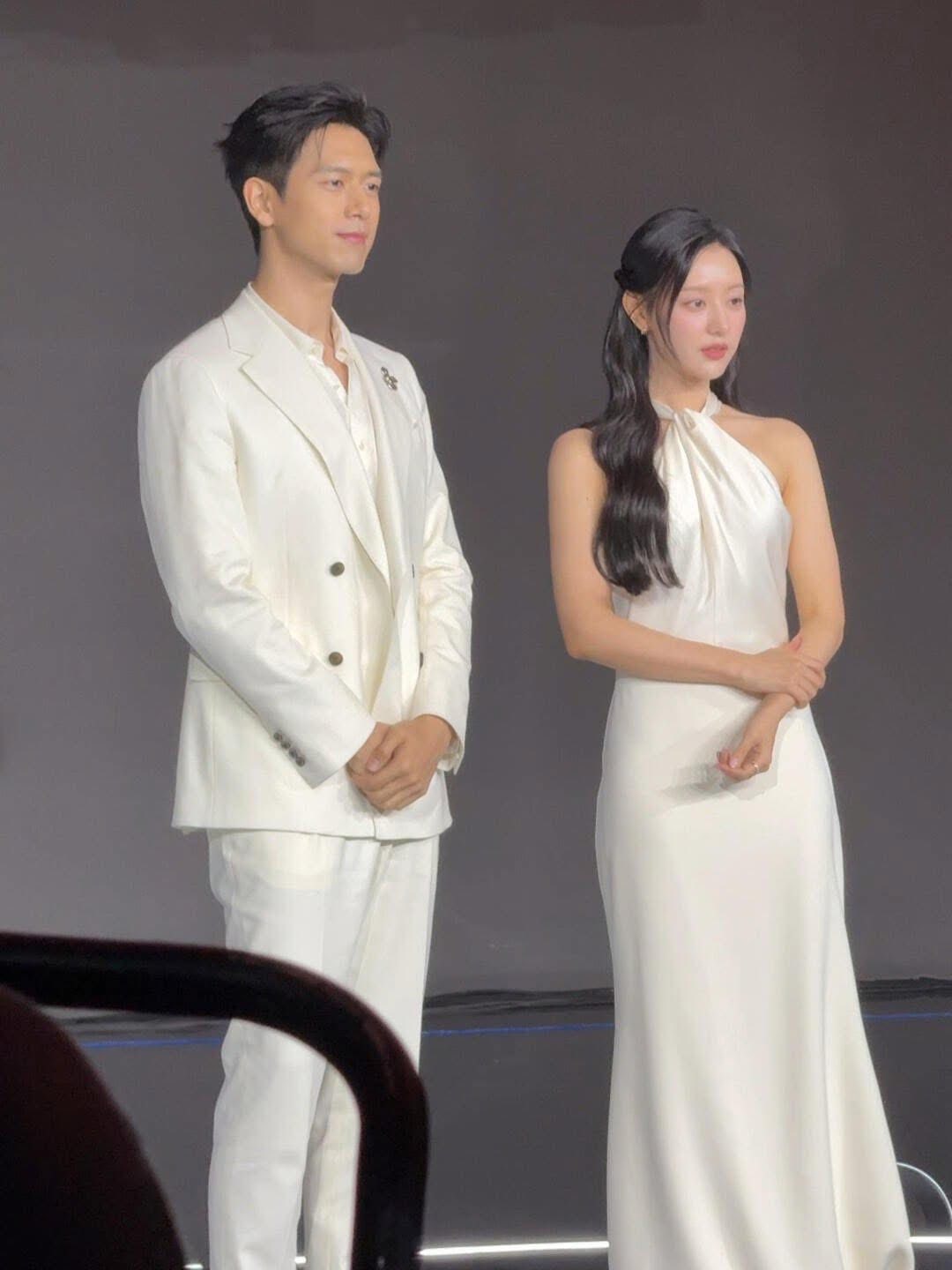 Kim Ji Won chung khung hình với Lý Hiện "tuyệt đối điện ảnh": Lộ 1 "cực phẩm" khiến ai cũng phải tấm tắc khát khao- Ảnh 3.