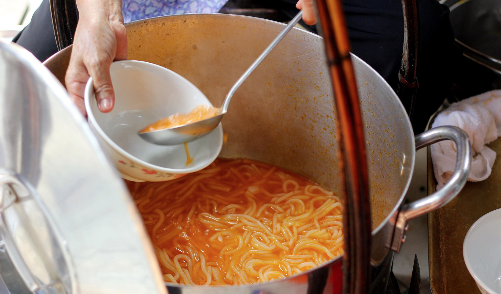 Bánh canh 1 giờ có gì mà vừa có thông tin đóng cửa đã khiến dân tình 