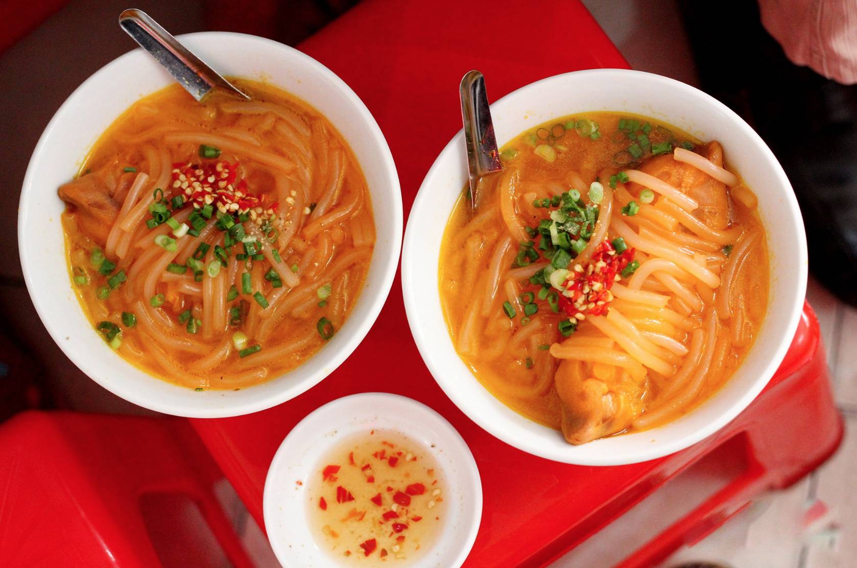 Bánh canh 1 giờ có gì mà vừa có thông tin đóng cửa đã khiến dân tình 