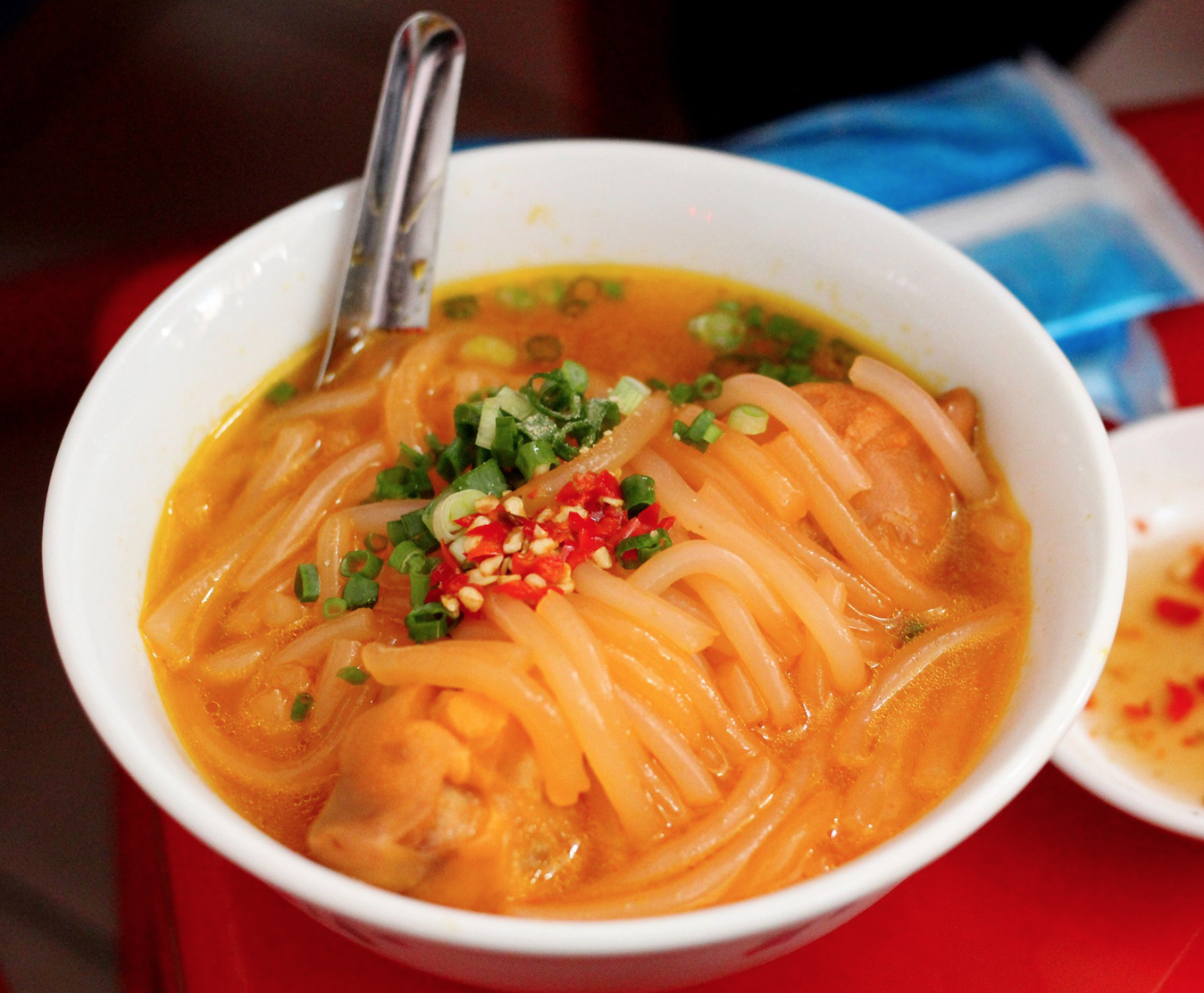 Bánh canh 1 giờ có gì mà vừa có thông tin đóng cửa đã khiến dân tình 