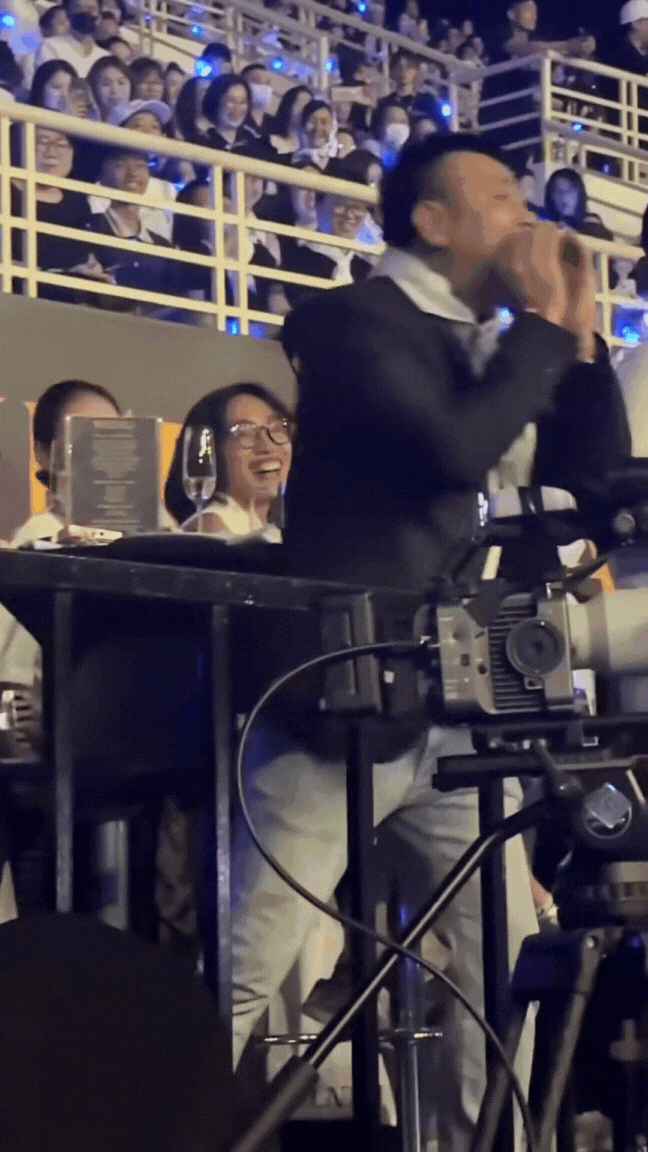 Có 1 người la hét thất thanh, làm náo loạn concert SOOBIN, đòi “trả tiền” mà không ai dám cãi- Ảnh 2.
