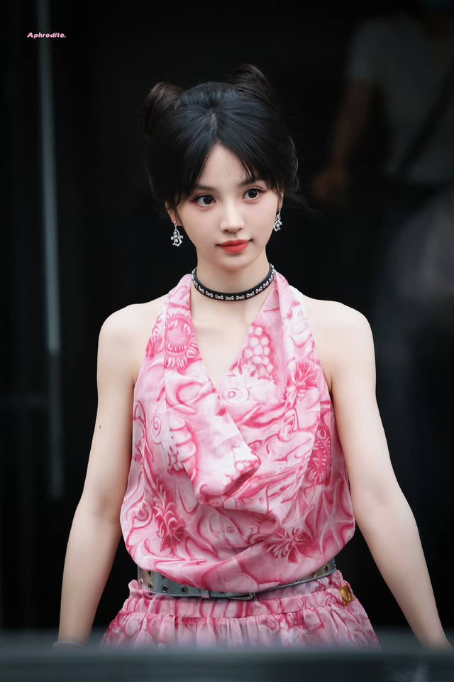 Mỹ nhân Trung Quốc tuyên truyền phim mới mà đẹp hết phần thiên hạ, style mướt mắt không thể không khen- Ảnh 5.