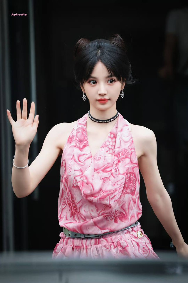 Mỹ nhân Trung Quốc tuyên truyền phim mới mà đẹp hết phần thiên hạ, style mướt mắt không thể không khen- Ảnh 6.