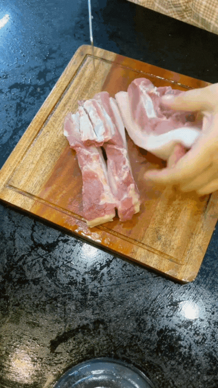 Món ăn "luôn hết sạch" trong cỗ cưới miền Bắc: Nghe tên bình thường, ăn rồi mới thấy ghiền, nóng hay nguội đều ngon- Ảnh 7.