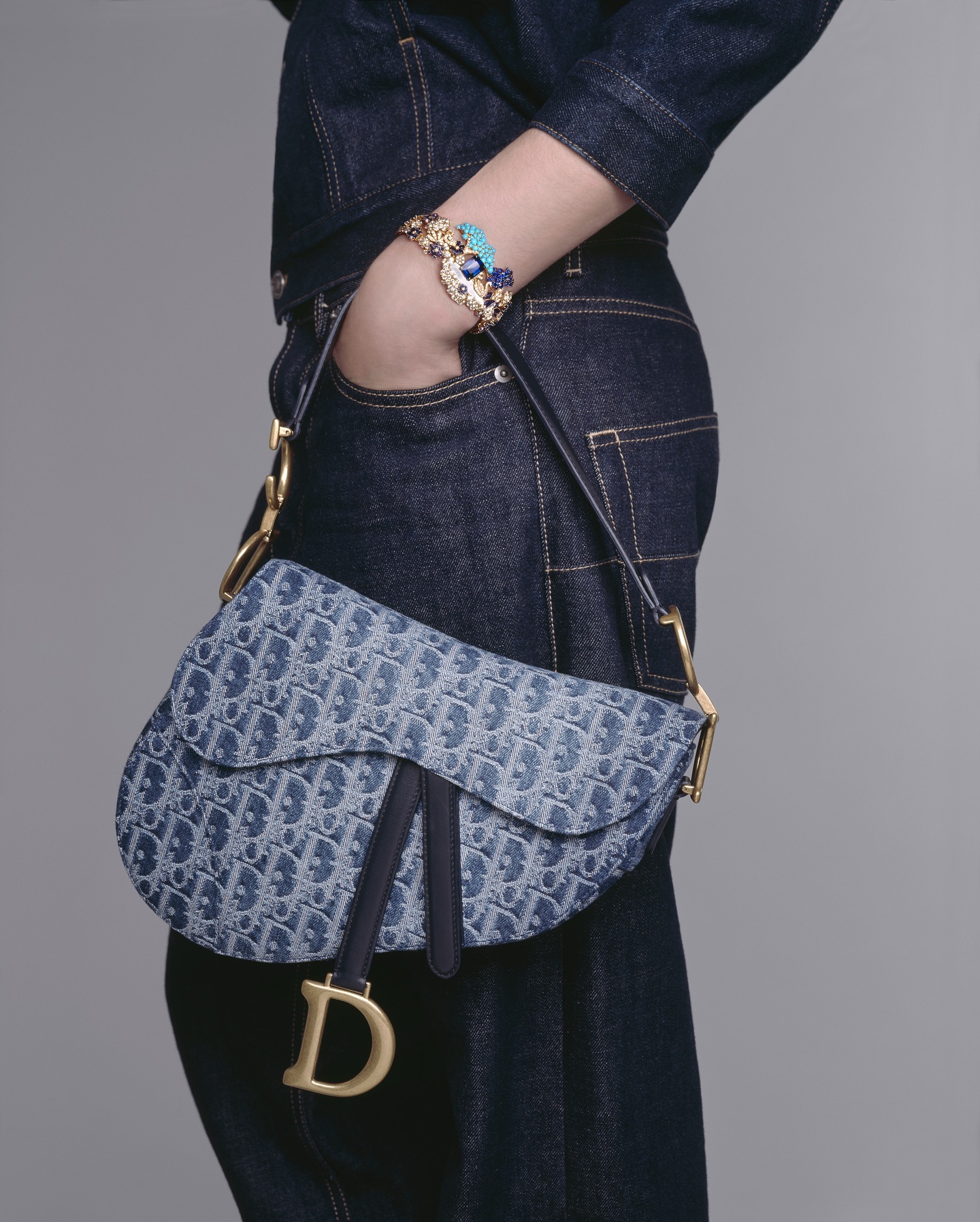 Vì sao túi Dior là biểu tượng của nước Pháp?- Ảnh 8. Vì sao túi Dior là biểu tượng của nước Pháp?- Ảnh 8.