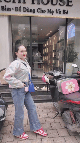 Vợ Duy Mạnh và những lần bị chê tơi tả vì mặc xấu, diện hàng hiệu như hàng chợ, đáp trả thế nào?- Ảnh 7.