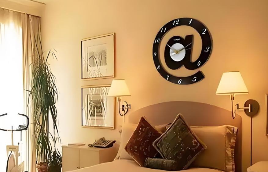 Đồng hồ và gương trong nhà: Đặt sai vị trí là rước họa, đặt đúng thì thuận phong thủy, hút tiền vào như nước- Ảnh 1.