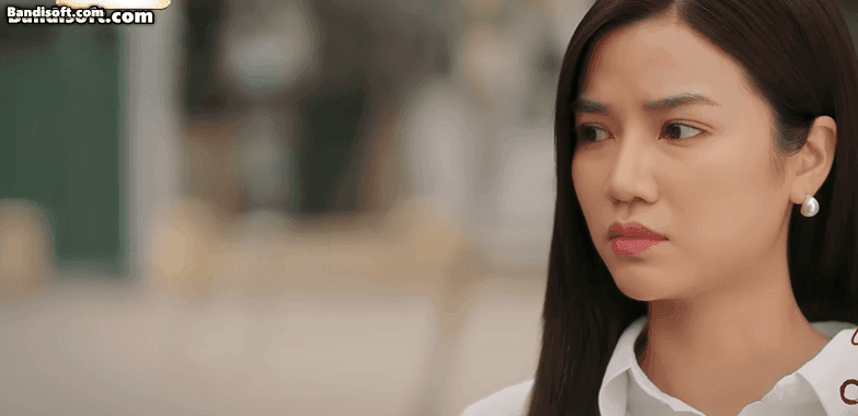 Bắt trọn cảnh cặp đôi Vbiz mới cưới cãi nhau giữa đường, biểu cảm nhà gái cực gắt như Bắt trọn cảnh cặp đôi Vbiz mới cưới cãi nhau giữa đường, biểu cảm nhà gái cực gắt như