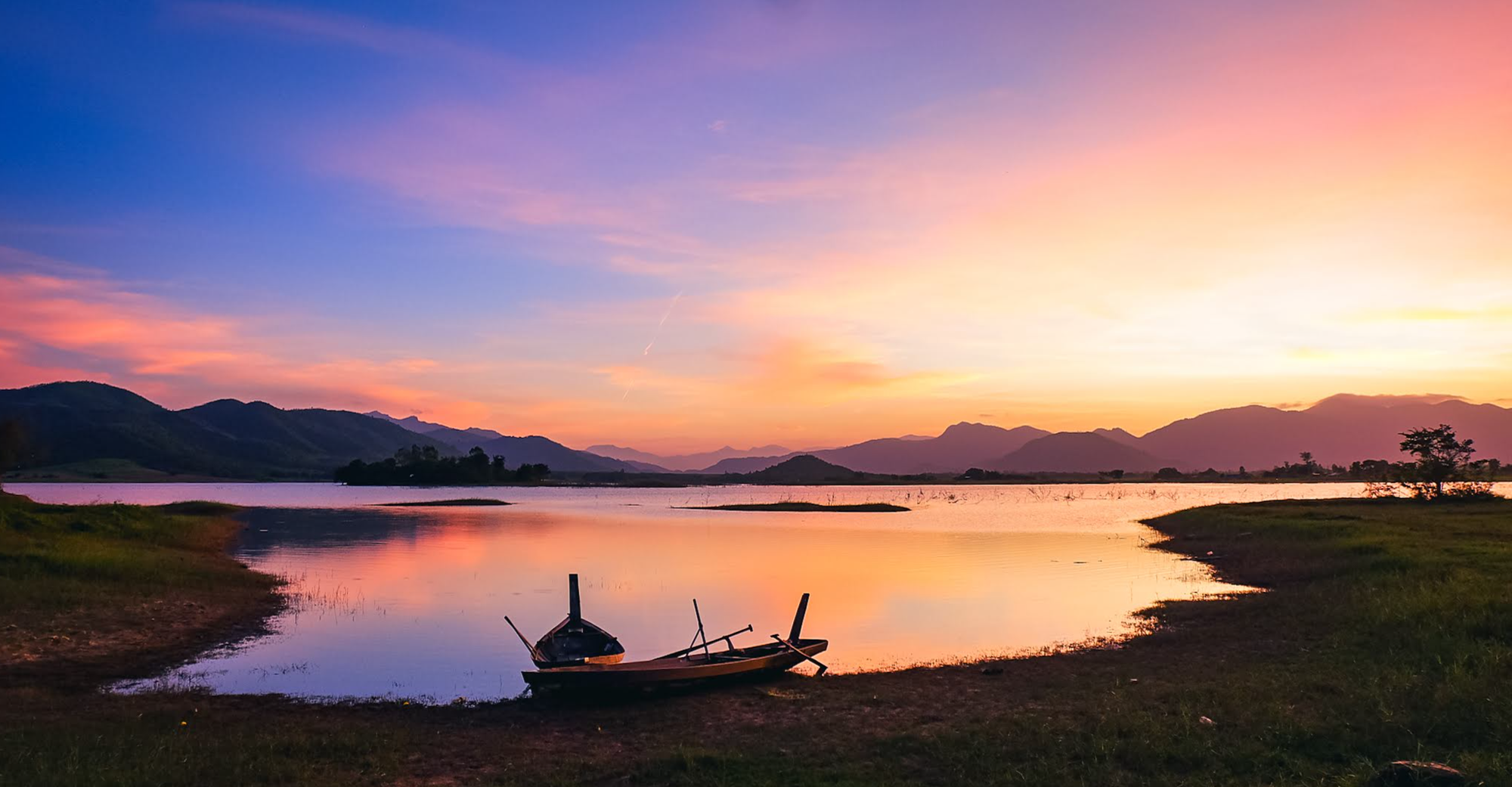 Ngắm hoàng hôn rực rỡ trên hồ Suối Trầu bình yên- Ảnh 4.