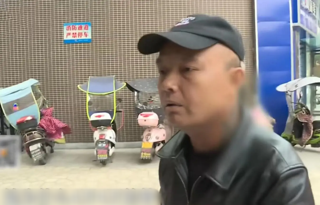 Người đàn ông gửi tiết kiệm 3,2 tỷ đồng, 16 năm sau tới rút thì ngân hàng thông báo chỉ còn đúng 5 nghìn: “Vợ anh đã lấy hết rồi”- Ảnh 3.