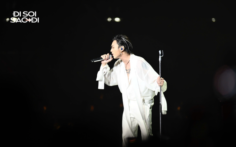 2 đêm concert ALL-ROUNDER: SOOBIN chơi tất tay từ âm nhạc, hình ảnh đến sân khấu, fan hỏi ngược lại “lãi ở đâu”?- Ảnh 4.